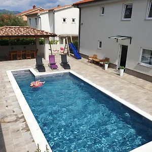Klaudija Apartment Čižići
